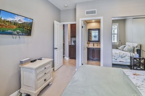 4110 Eagle Flight Dr, Simi Valley CA 93065-0225 exterior