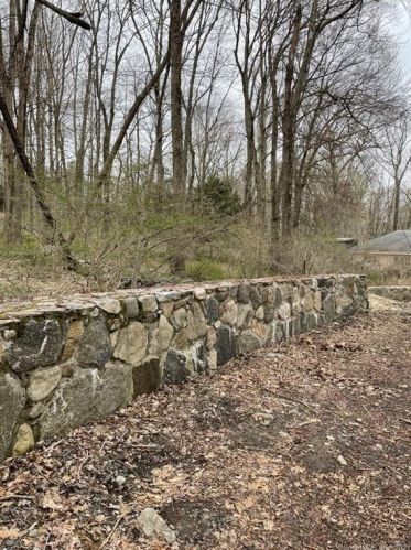 6 Powder Horn Hill Rd, Wilton CT  06897-3119 exterior