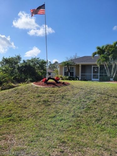 2605 24th St, Lehigh Acres, FL 33971-0517