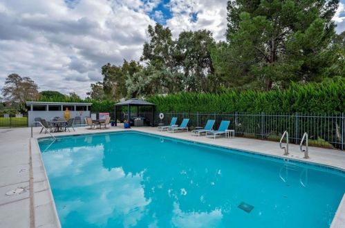 4308 Spoon Bill Way, Oceanside CA  92057-7508 exterior