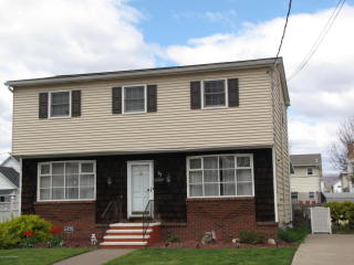 77 Gates Ave, Wilkes Barre, PA 18704-5505