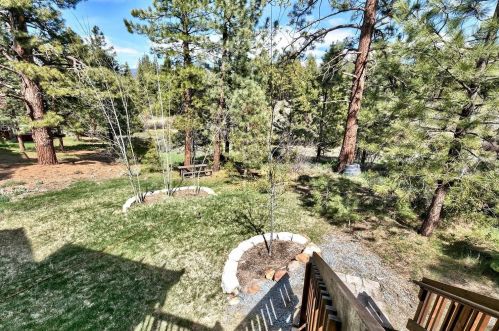 10641 Somerset Dr, Truckee, CA 96161-1226
