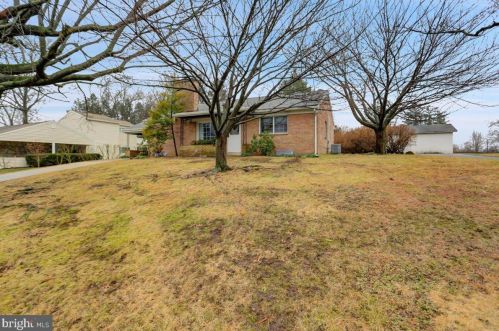 3503 Beaufort St, Harrisburg, PA 17111-2119