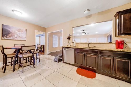 1420 Middleton Dr, Cedar Hill TX 75104-5016 exterior