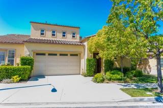 23723 Noble Fir Ct, Santa Clarita, CA 91354-1882