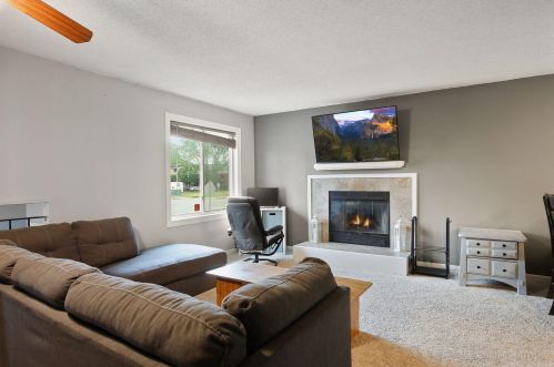 5901 73rd Ave, Minneapolis, MN 55429-1057