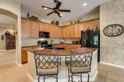 8813 Crestview Dr, Denton TX  76207-8601 exterior