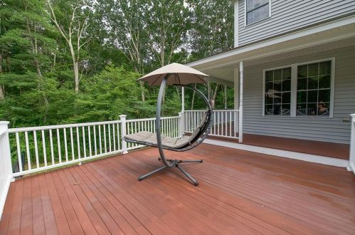 15 Coventry Ln, Salem NH 03079-1369 exterior