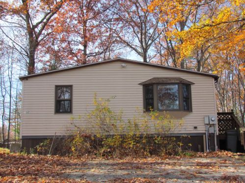 102 Pine Ridge Rd, Concord, NH 03307-0837