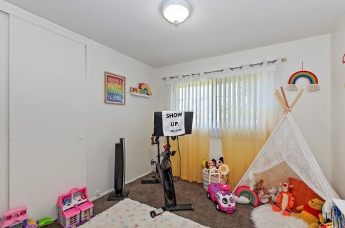 222 Phlox Ave, Redlands CA  92373-6118 exterior