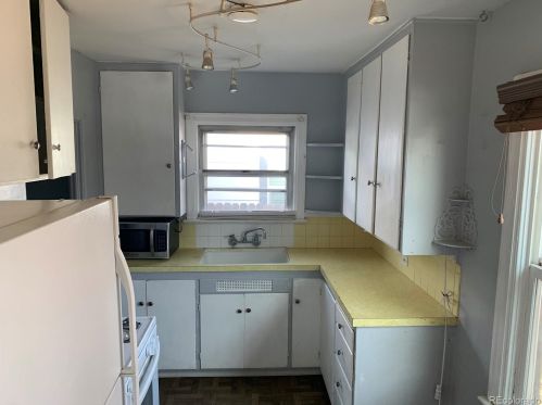 1810 Steele St, Denver CO 80205-4337 exterior