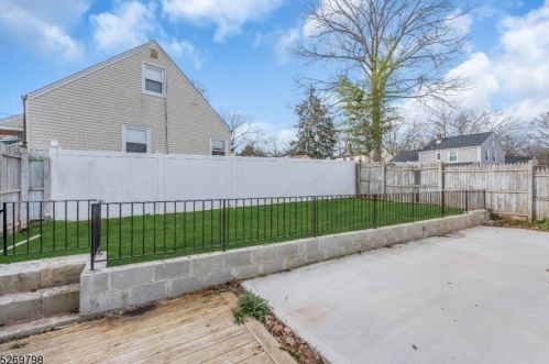 582 Orchard St, Rahway NJ  07065-2228 exterior