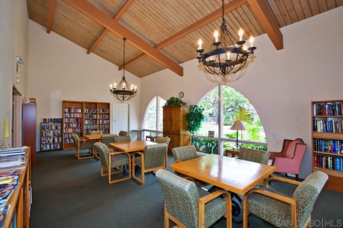 4323 Loma Riviera Ct, San Diego CA 92110-5504 exterior