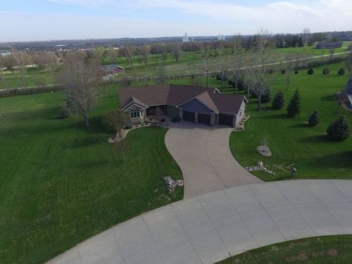 603 Sunset Dr, Rock Valley, IA 51247-7497