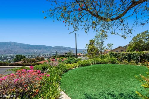 643 Dana Dr, Santa Paula CA  93060-1614 exterior