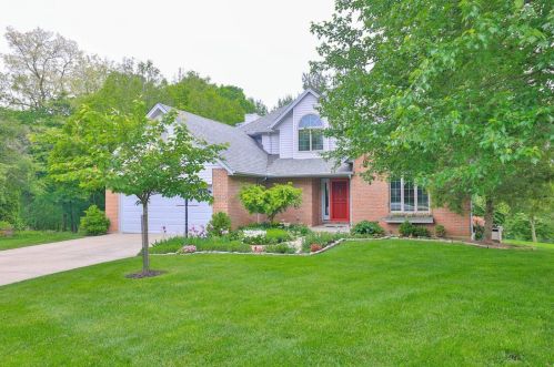 542 Clemray Dr, Cincinnati, OH 45231-2763