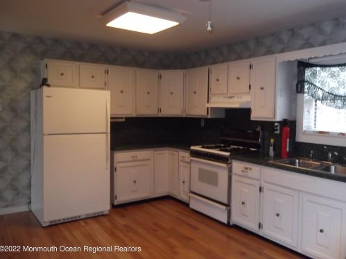 803 Downey Ave, Bricktown, NJ 08723-5206
