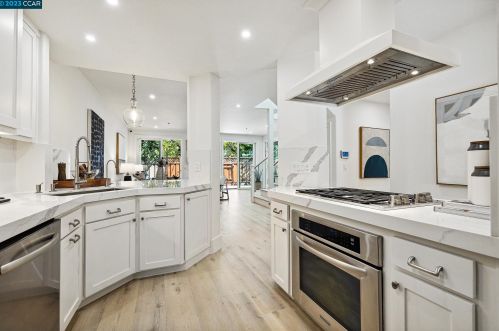 1370 Danville Blvd, Alamo CA  94507-1909 exterior