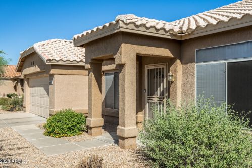22209 Las Brizas Ln, Sun City AZ 85375-2858 exterior