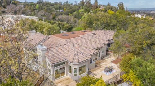 21461 Saratoga Hills Rd, Saratoga CA  95070-5377 exterior