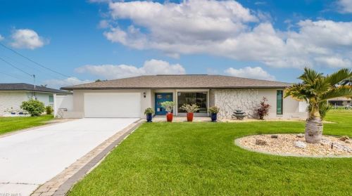 2223 27 Ter, Cape Coral FL  33904-3328 exterior