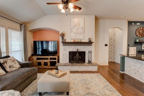 9020 Wheatfield Trl, Fort Worth TX  76179-8154 exterior