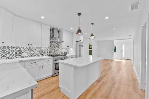 925 Gutierrez St, Santa Barbara CA  93103-2612 exterior