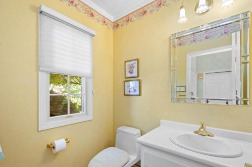 608 Gander Cir, Bridgeville PA  15017-3428 exterior