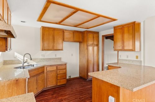 14218 El Mesa Dr, Riverside CA  92503-7206 exterior