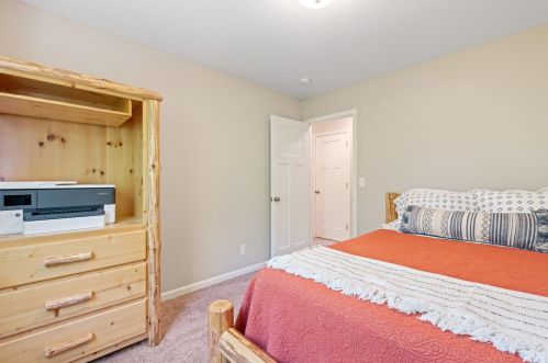 311 Lachermeier Ln, Waverly MN  55390-4515 exterior