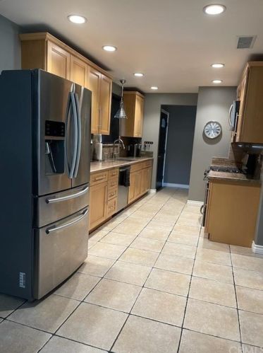 12712 Morgan Ln, Garden Grove, CA 92840-5611