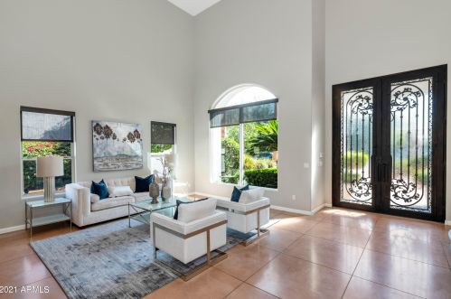 8147 Del Barquero Dr, Scottsdale, AZ 85258-2356