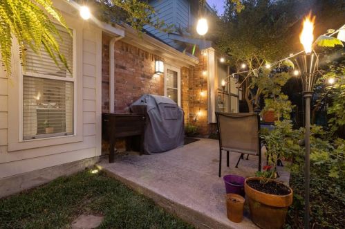 3516 Marquette Dr, Denton TX  76210-8735 exterior