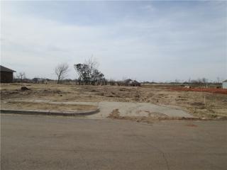 905 Heather Ln, Oklahoma City, OK 73160-2542