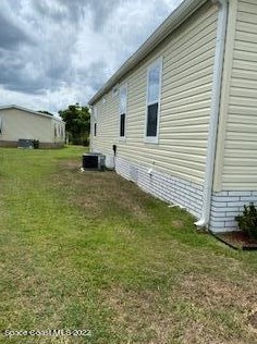 1215 Waterway Dr, Sebastian FL  32976-7095 exterior