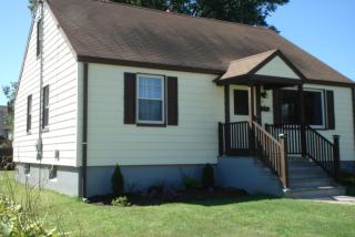 59 Porter St, Stratford, CT 06614-2940