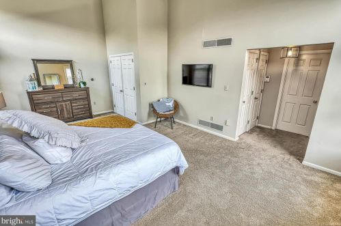 1015 Country Club Rd, Camp Hill PA  17011-1049 exterior