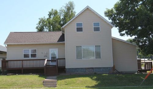 208 Rossville Rd, Ludlow, IA 52172-1938