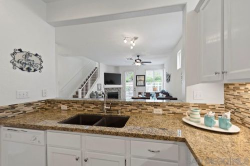 9530 Compass Point Dr, San Diego CA 92126-8527 exterior