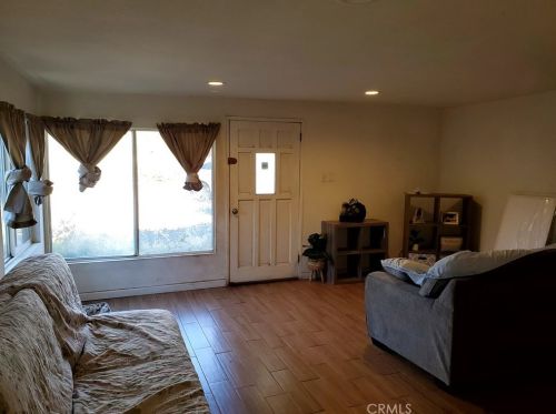 10348 Victoria Ave, Riverside, CA 92503-6022
