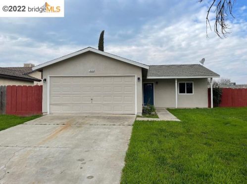 1959 T St, Newman, CA 95360-1420