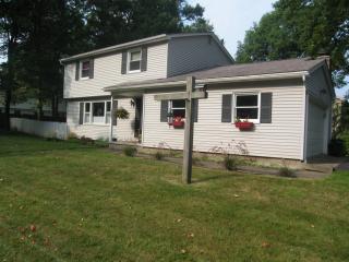 38 Garden Dr, Fairport, NY 14450-2334