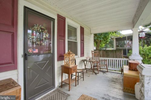 256 Walton St, Lemoyne PA  17043-2024 exterior