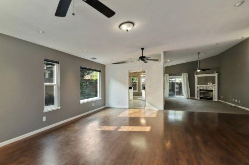 321 La Loma Ave, Modesto CA  95354-1329 exterior