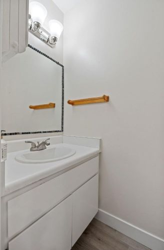 1199 Oddstad Blvd, Pacifica CA  94044-3850 exterior