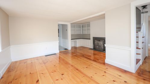 328 2nd Nh Tpke, Hillsboro NH  03244-4614 exterior