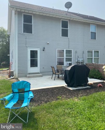 26 Larch Dr, Lees Cross Roads, PA 17257-8739