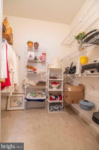 160 Manor Dr, Edinburg VA  22824-3579 exterior