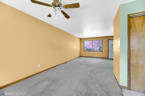 2302 Shaker Dr, Valpo IN  46383-3249 exterior