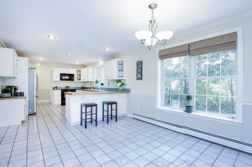 67 Butler St, Salem NH  03079-3940 exterior